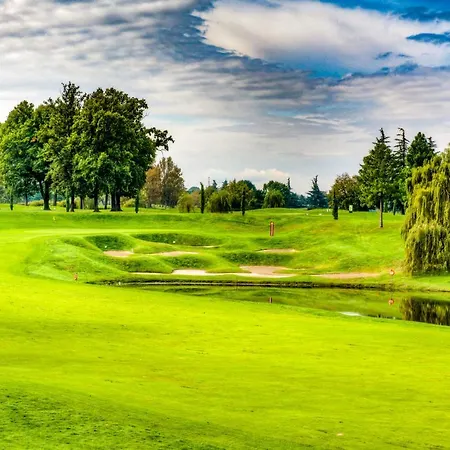 Le Robinie Golf & Hotel
