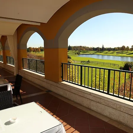 Hotel Le Robinie Golf & 3*